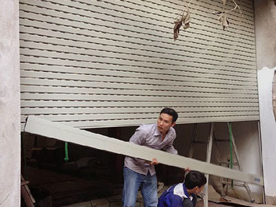 Sửa cửa cuốn đứt nan